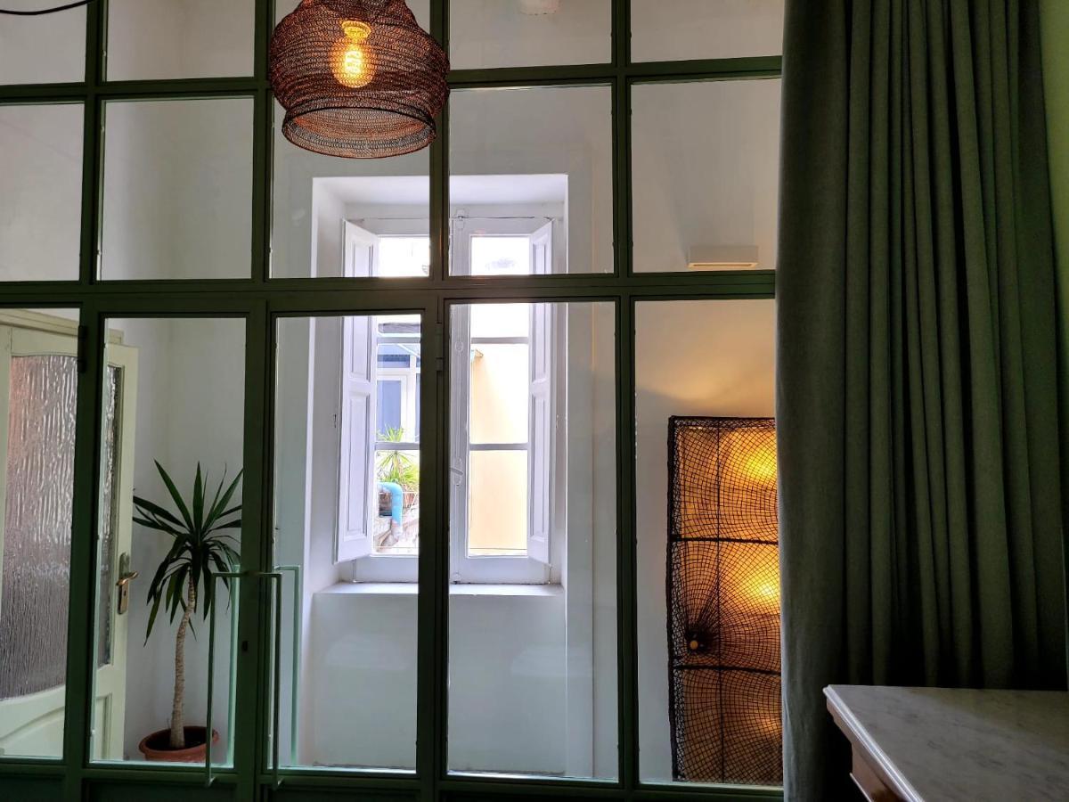 Charming Apartment With Balcony In The Historic Center Neapol Zewnętrze zdjęcie