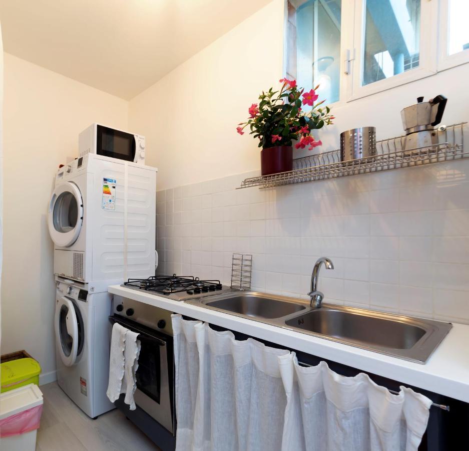 Charming Apartment With Balcony In The Historic Center Neapol Zewnętrze zdjęcie
